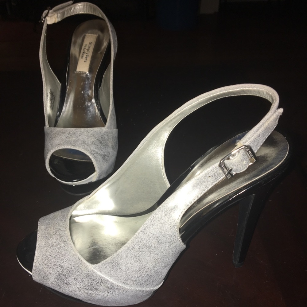 Peep toes